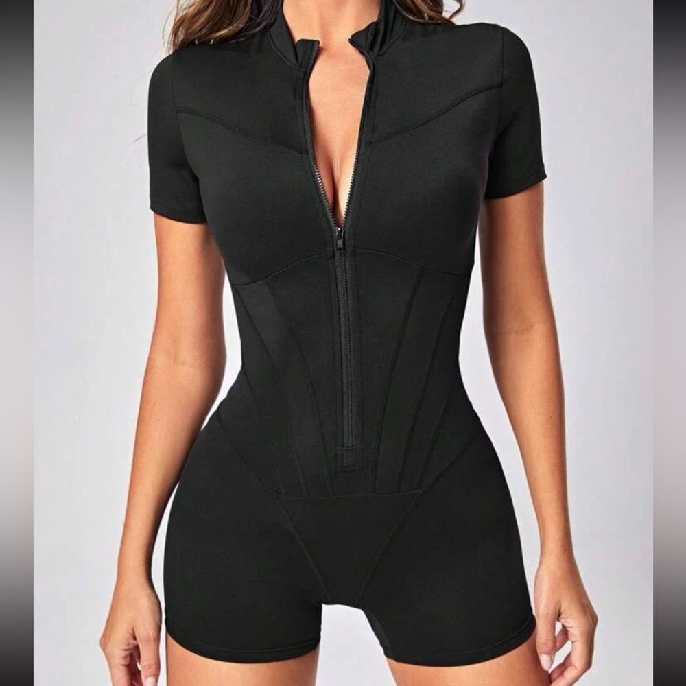 SHEIN Black Zipper Front Jumpsuit